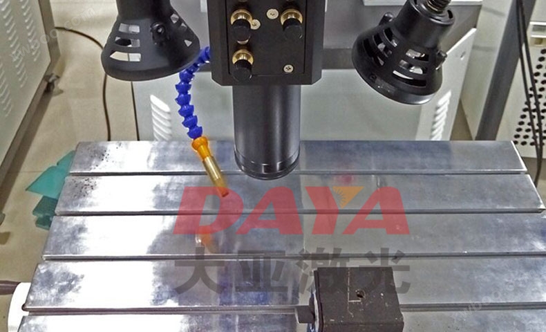 激光模具焊接修补机工作平台