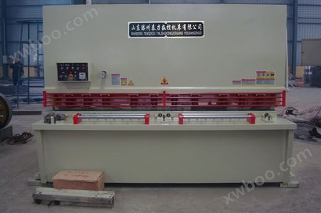 20-3200摆式剪板机