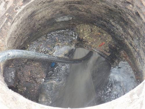 污水管道疏通高压清洗机案例2